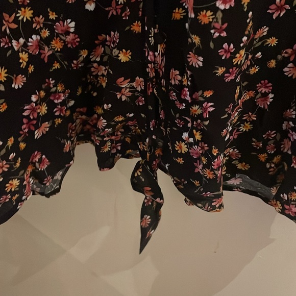 Floral blouse by hippie rose - Picture 3 of 5